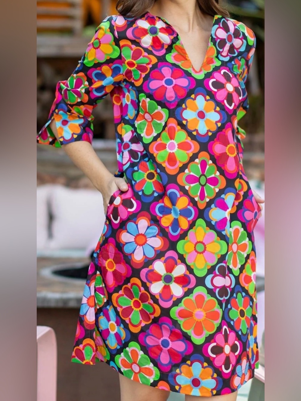 Bold funkadelic Ellie dress Jubilee
Lesley Evers M NWOT